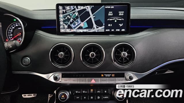 Kia Stinger 2021 — Şəkil 14/20