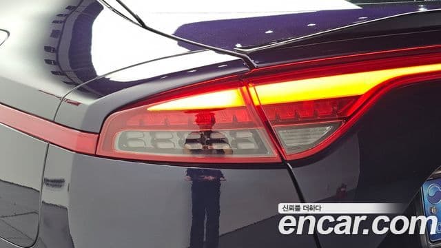 Kia Stinger Meister 2021 — Şəkil 34/39