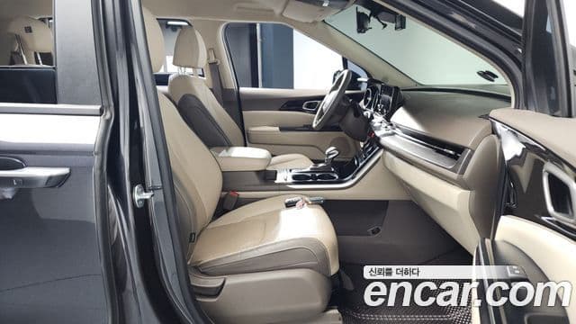 Kia Carnival 2022 — Şəkil 11/20