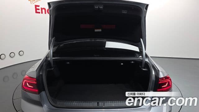 Volkswagen Passat GT 2021 — Şəkil 18/20