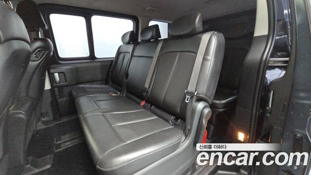 Hyundai Staria 2023 — Фото 12/20