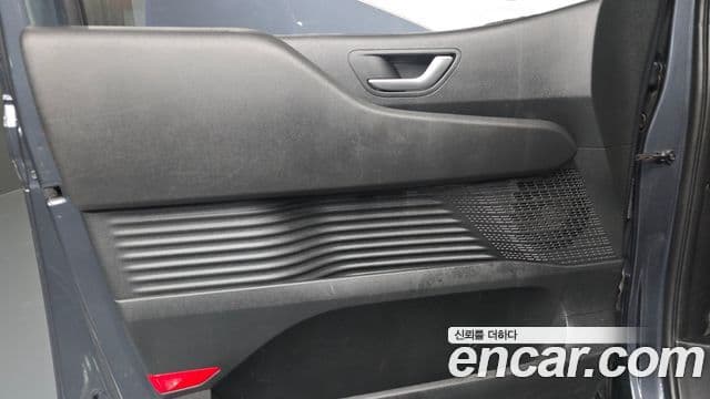 Hyundai Staria 2023 — Şəkil 15/32