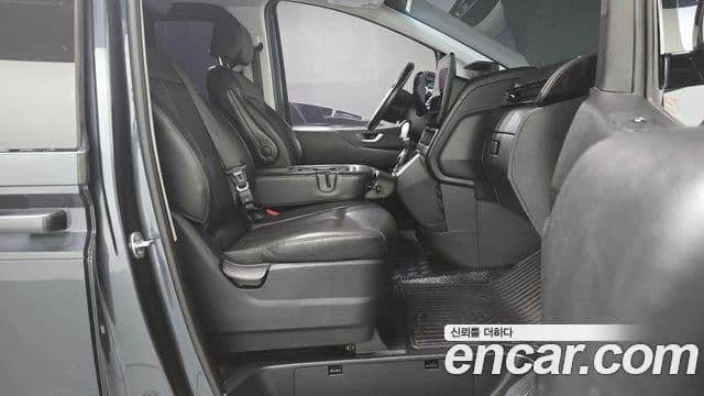 Hyundai Staria 2023 — Şəkil 3/32
