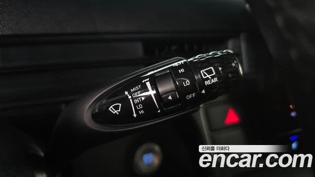 Hyundai Staria 2023 — Şəkil 24/32