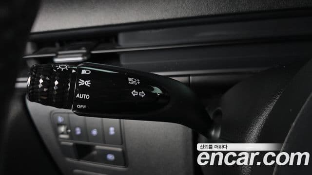 Hyundai Staria 2023 — Şəkil 13/32