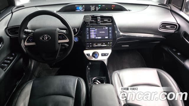 Toyota Prius 2018 — Şəkil 20/20