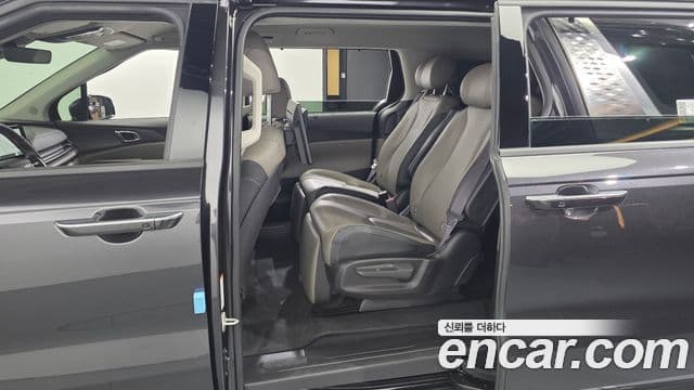 Kia Carnival 2025 — ფოტო 11/20