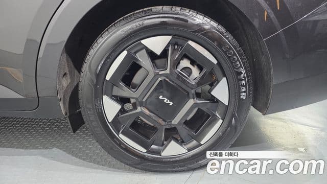 Kia Carnival 2025 — Photo 8/34