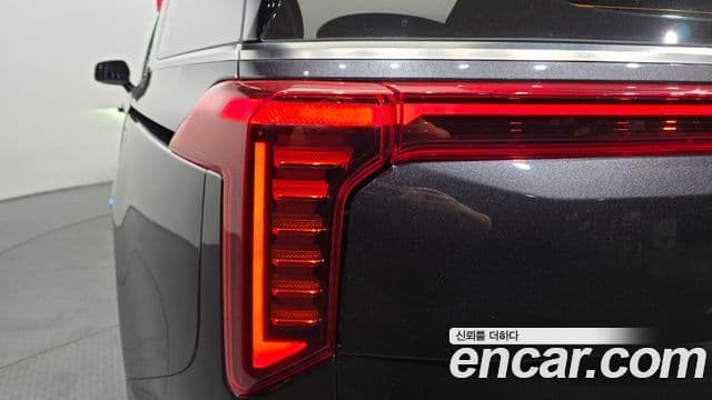 Kia Carnival 2025 — Photo 28/34