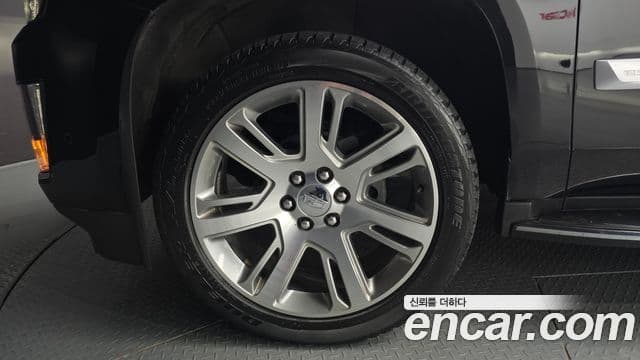 Cadillac Escalade 2018 — Şəkil 5/20