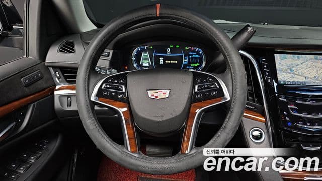 Cadillac Escalade 2018 — Şəkil 13/20