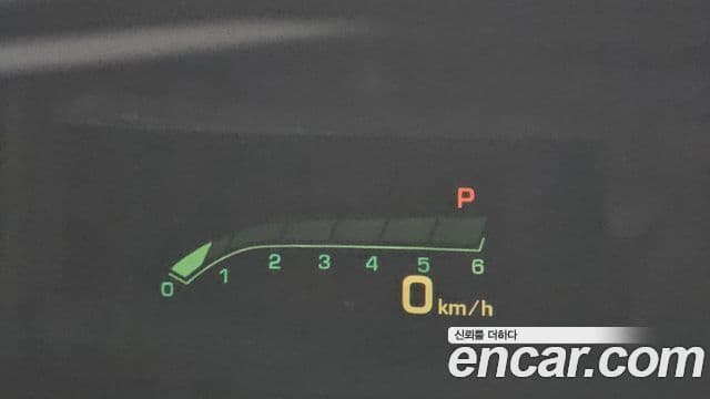 Cadillac Escalade 2018 — Şəkil 17/20