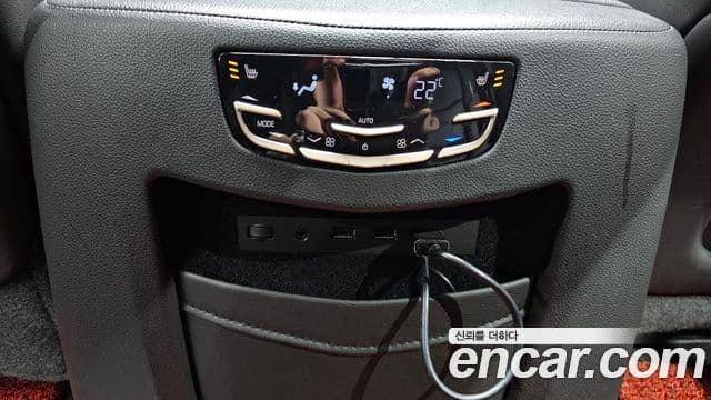 Cadillac Escalade 2018 — Photo 13/33