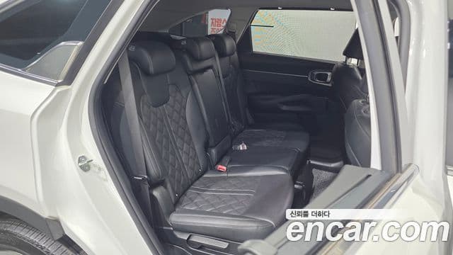 Kia Sorento 2023 — Фото 12/20