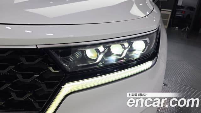 Kia Sorento 2023 — Photo 8/35