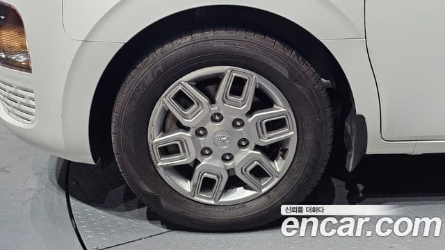 Hyundai Staria 2021 — ფოტო 5/20
