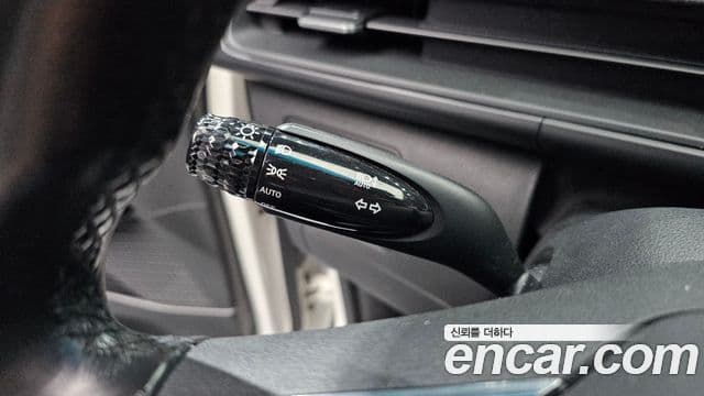 Hyundai Staria 2021 — ფოტო 18/20