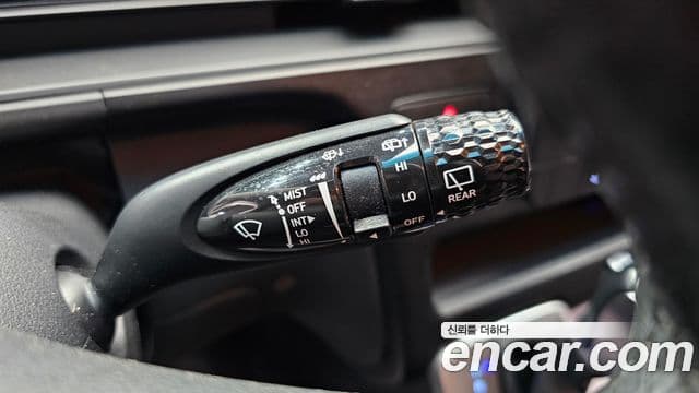 Hyundai Staria 2021 — ფოტო 19/20
