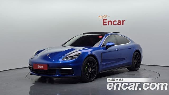 Porsche Panamera 2018 — ფოტო 3/20
