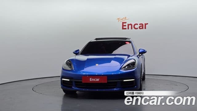 Porsche Panamera 2018 — ფოტო 19/20