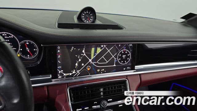 Porsche Panamera 2018 — ფოტო 1/20
