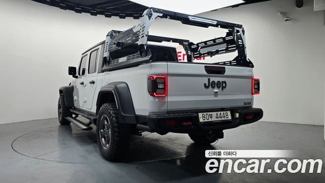 Jeep Gladiator 2021 — ფოტო 4/20