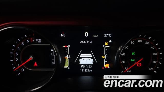 Jeep Gladiator 2021 — ფოტო 8/20