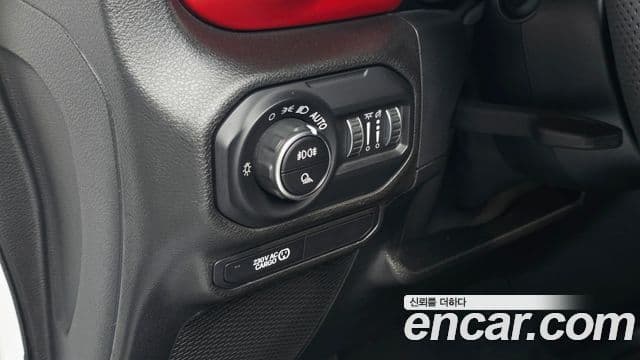Jeep Gladiator 2021 — ფოტო 15/20