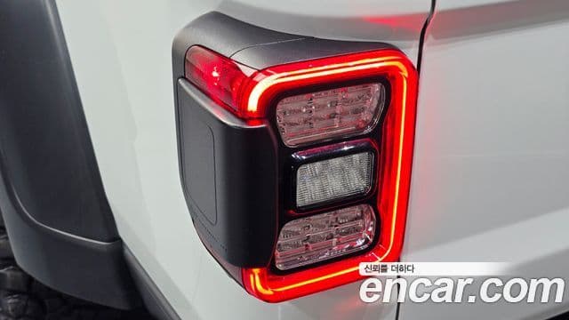 Jeep Gladiator 2021 — Photo 2/34