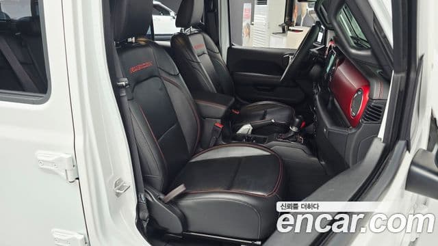 Jeep Gladiator 2021 — Photo 23/34