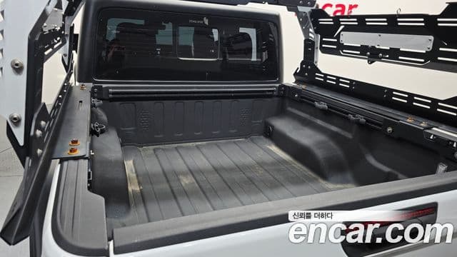Jeep Gladiator 2021 — Photo 30/34