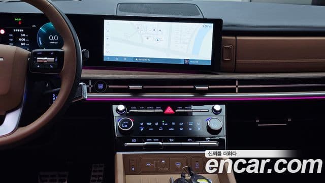 Hyundai Santa Fe 2025 — ფოტო 13/20