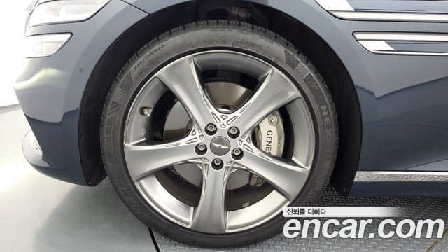 Genesis Electrified G80 2023 — фото 5 из 20