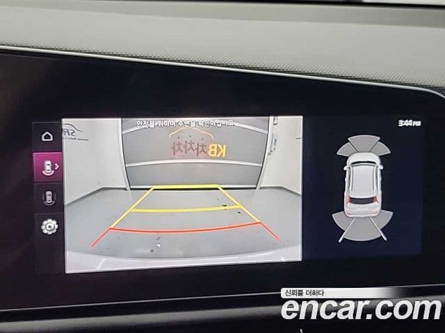 Kia Niro 2022 — ფოტო 15/20