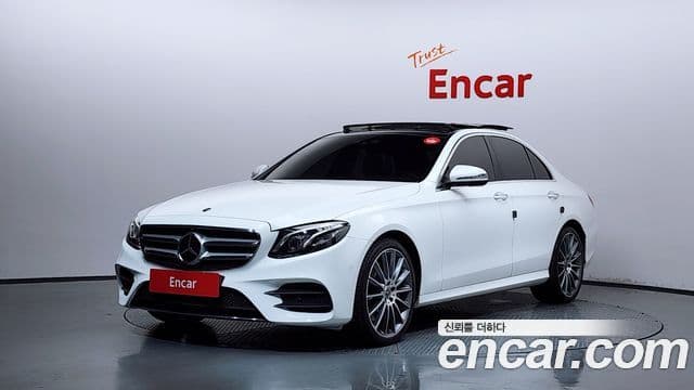 Mercedes-Benz E-Class 2019 — ფოტო 1/20