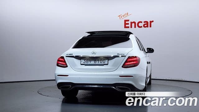Mercedes-Benz E-Class 2019 — ფოტო 4/20