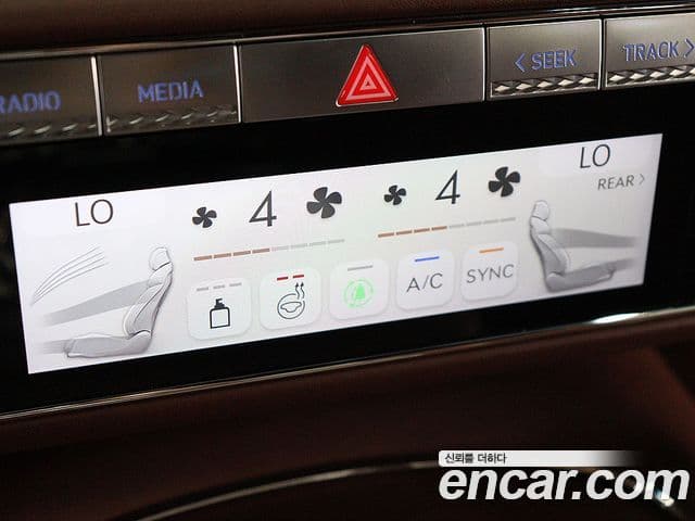Genesis G90 2022 — ფოტო 12/20