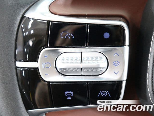 Genesis G90 2022 — ფოტო 14/20