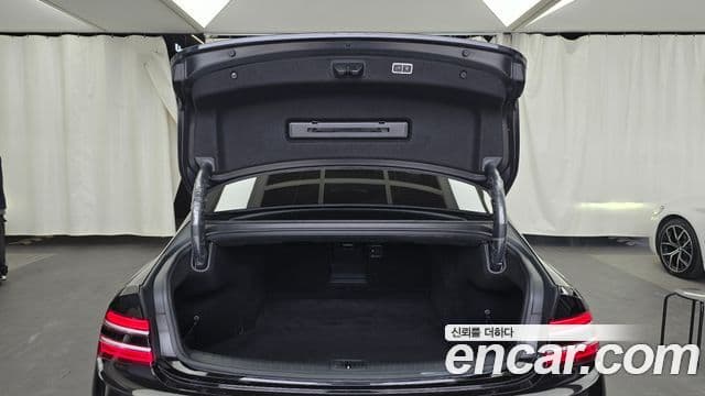 Genesis Electrified G80 2021 — фото 20 из 20