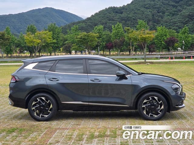 Kia Sportage 2024 — ფოტო 4/20
