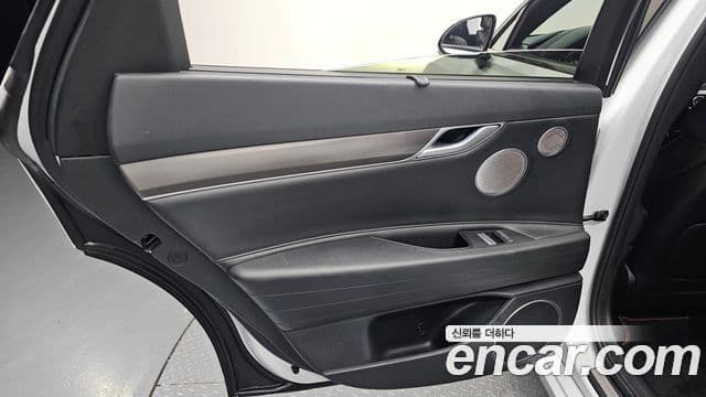 Genesis G80 2021 — Photo 16/30