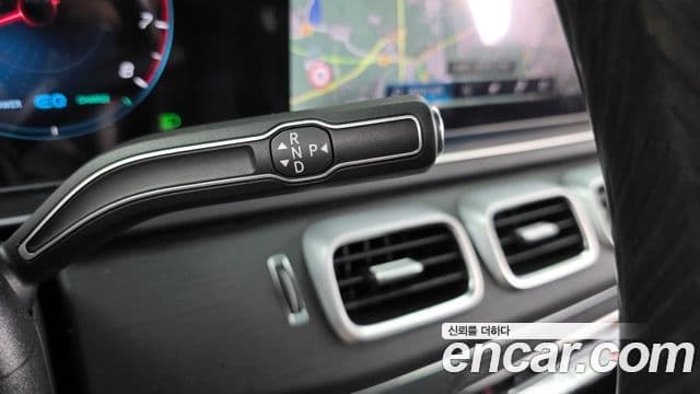 Mercedes-Benz GLS-Class 2021 — Фото 8/20