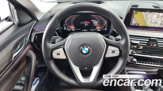 BMW 5 Series 2020 — Şəkil 13/20