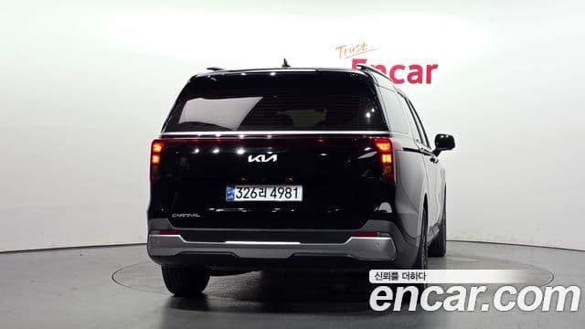 Kia Carnival 2024 — Фото 4/20