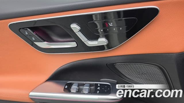 Mercedes-Benz C-Class 2023 — ფოტო 12/20