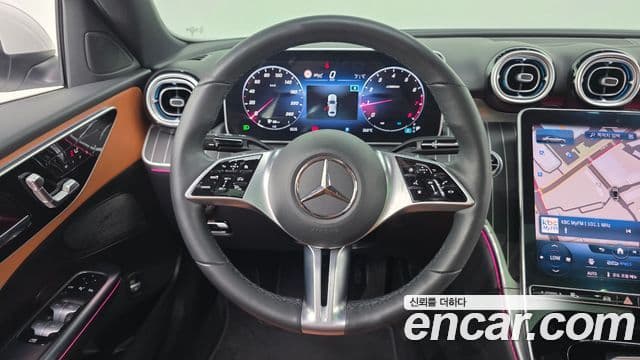 Mercedes-Benz C-Class 2023 — ფოტო 14/20
