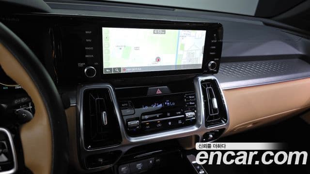Kia Sorento 2022 — Фото 14/20