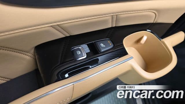 Kia Sorento 2022 — Фото 18/20