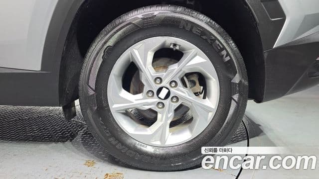 Hyundai Tucson Hybrid 2023 — Photo 22/32