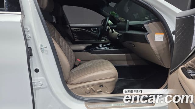Kia K8 2023 — ფოტო 11/20